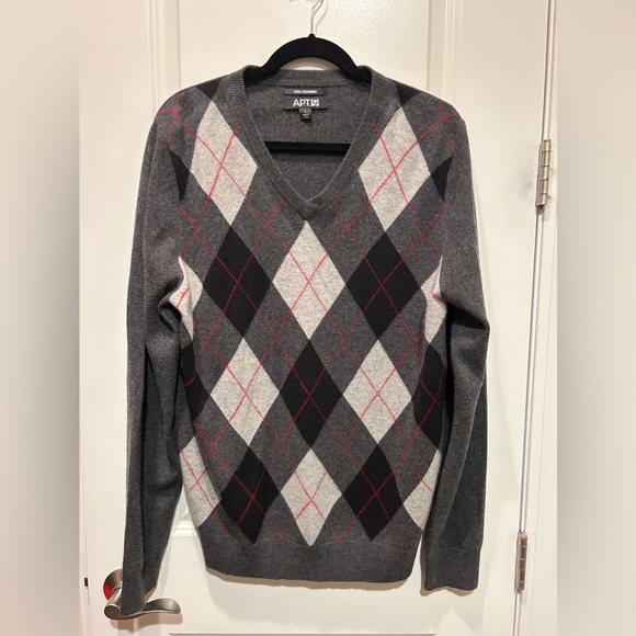 Cashmere - Picture 1 of 2